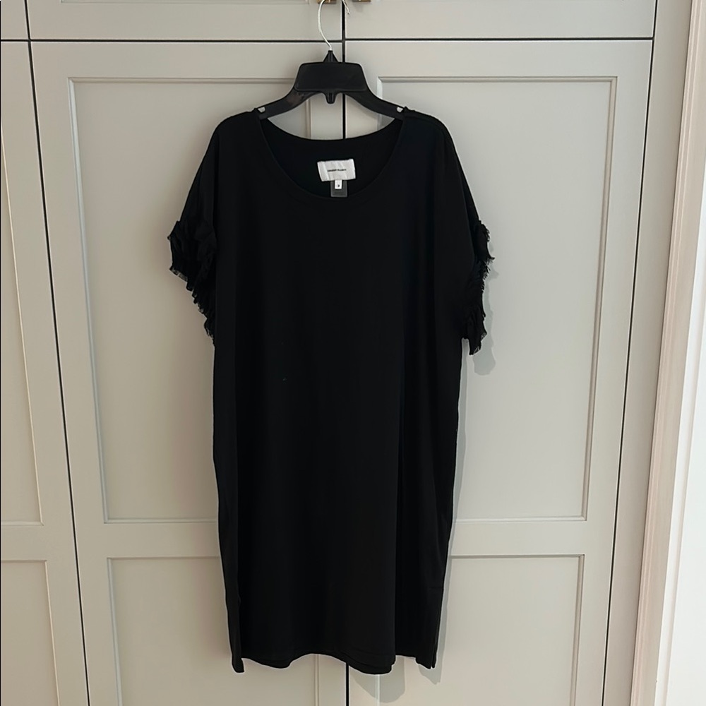 Black Short Sleeve Dress